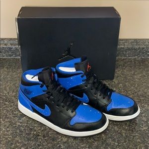 Air Jordan 1 mid size 10.5